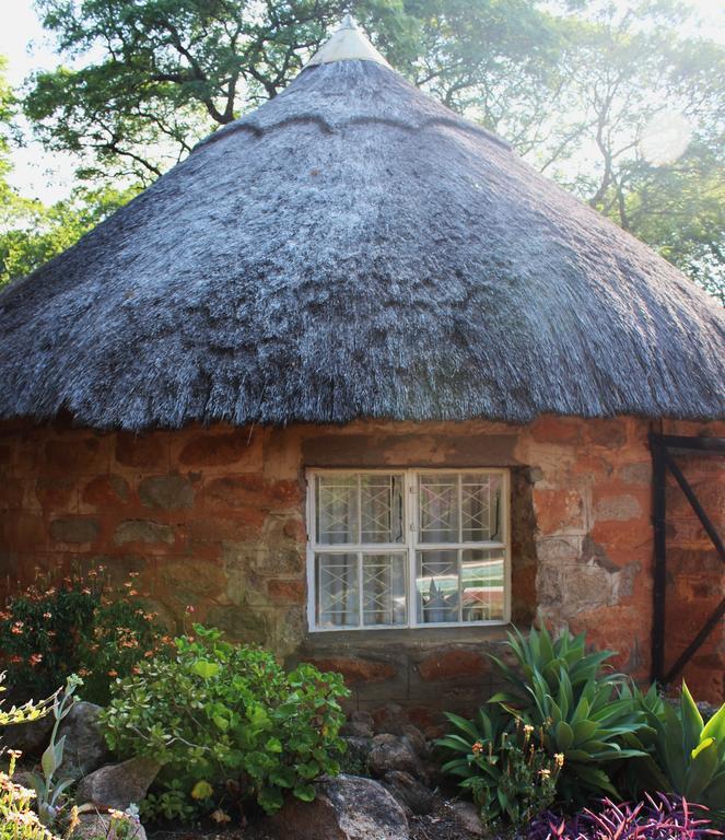 Limerick Cottages Булавайо Екстериор снимка
